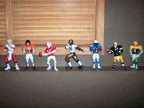 Collection of sports action figures, star wars collectibles, pinball machines and more - Sack Exchange