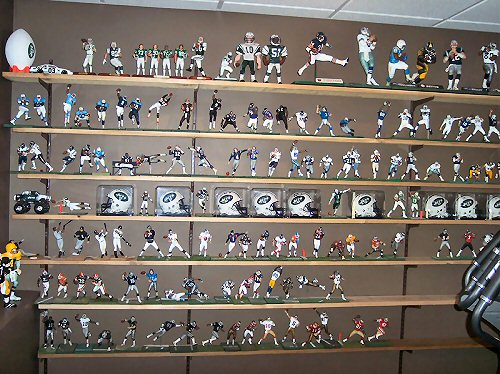 Collection of sports action figures, star wars collectibles, pinball machines and more - Sack Exchange